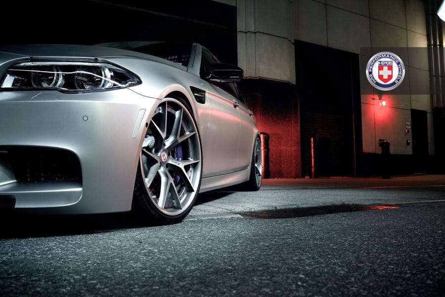  BMW M5 on HRE Wheels 2014 года  (фото 8 из 10)